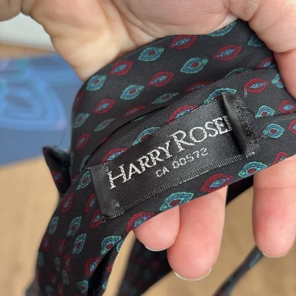 Harry Rosen tie - Picture 5 of 5